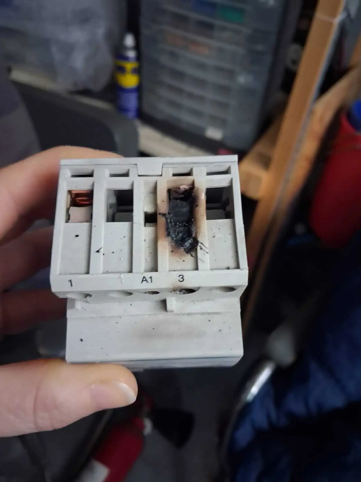 Dépannage électrique dans un appartement à Bordeaux par LunElec33