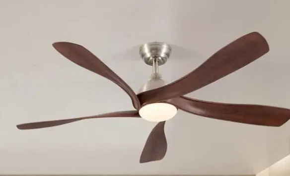 Installation d'un ventilateur de plafond été-hiver à Cussac-Fort-Médoc par LunElec33